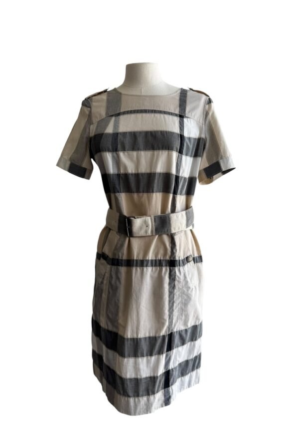BURBERRY - VINTAGE DREES NOVA CHECK